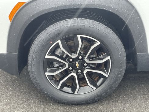 Used 2023 Chevrolet TrailBlazer ACTIV w/ Convenience Package image 11