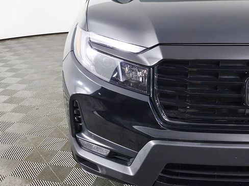 Used 2024 Honda Passport Black Edition image 17