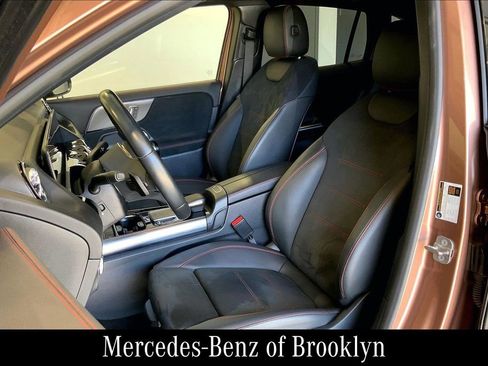 Used 2023 Mercedes-Benz GLA 250 4MATIC image 11