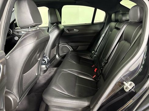 Used 2022 Alfa Romeo Giulia Ti image 34