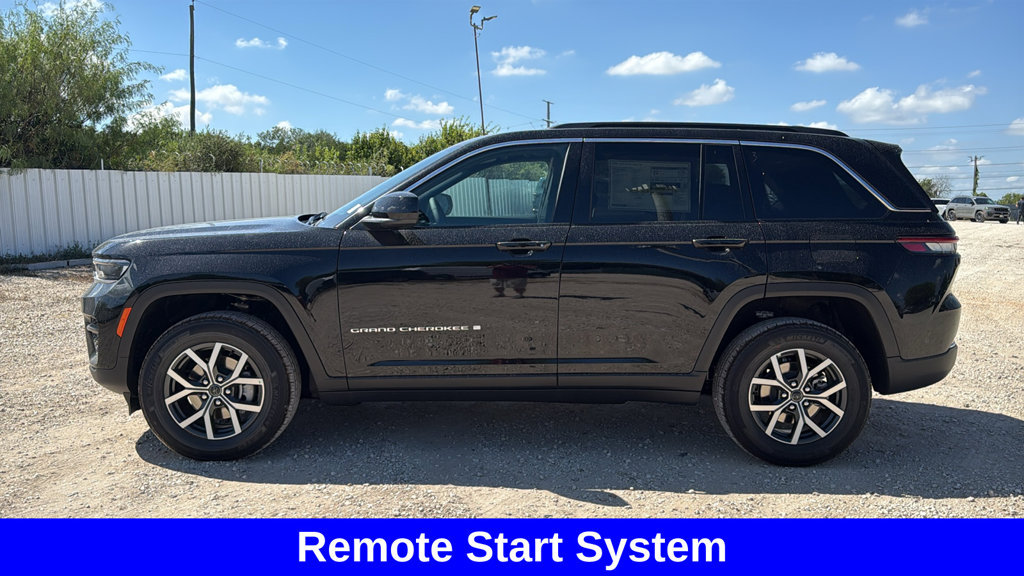 New 2027 Jeep Grand Cherokee Laredo X RWD image 6