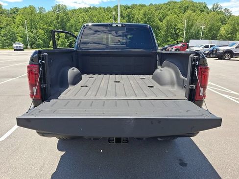 Used 2025 RAM 2500 Laramie AWD/4WD image 29