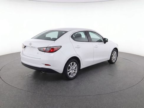 Used 2018 Toyota Yaris iA FWD image 5