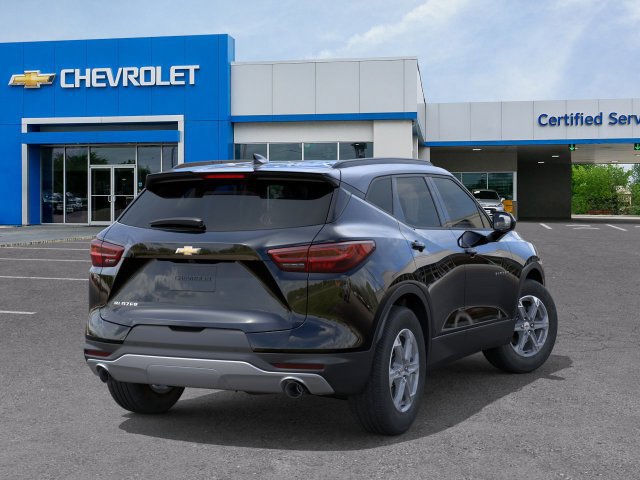 New 2026 Chevrolet Blazer LT w/ Convenience Package FWD image 4