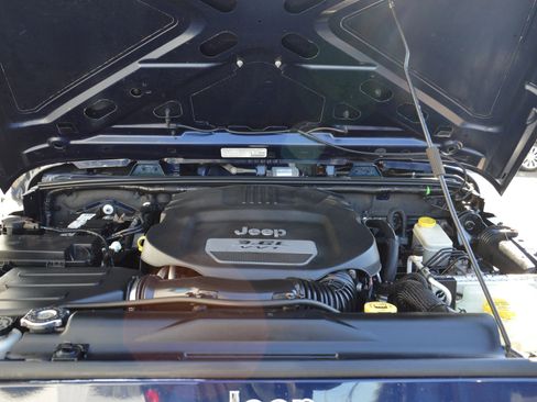 Used 2013 Jeep Wrangler Unlimited Sport image 38