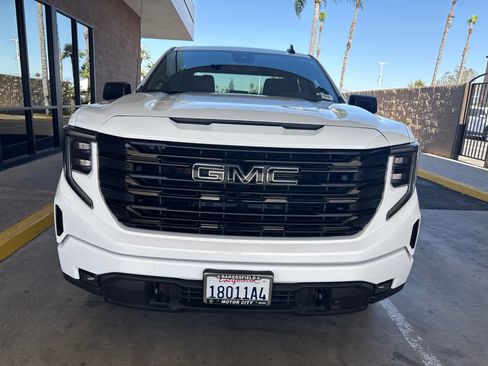 Used 2024 GMC Sierra 1500 Elevation w/ X31 Off-Road Package AWD/4WD image 2