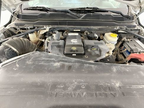 Used 2024 RAM 2500 Big Horn AWD/4WD image 29