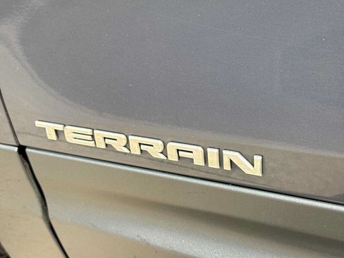 Used 2019 GMC Terrain SLE w/ Driver Convenience Package FWD image 12