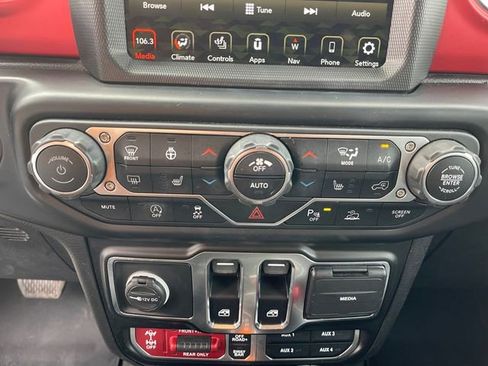 Used 2022 Jeep Wrangler Rubicon w/ LED Lighting Group image 29