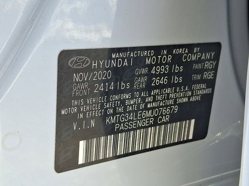 Used 2021 Genesis G70 3.3T image 27