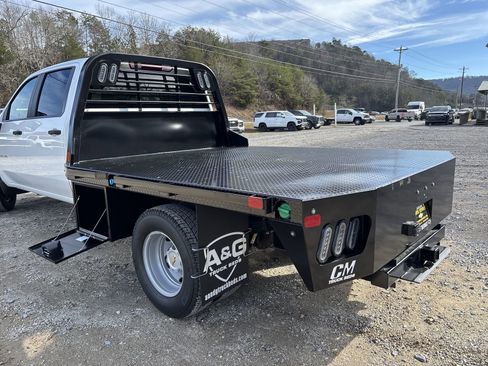 New 2026 Chevrolet Silverado 3500 W/T image 25