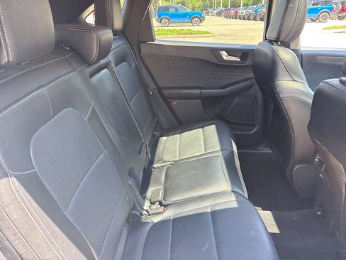 Used 2020 Ford Escape Titanium FWD image 31