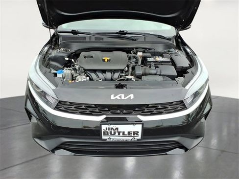 Used 2023 Kia Forte LXS w/ LXS Technology Package image 22