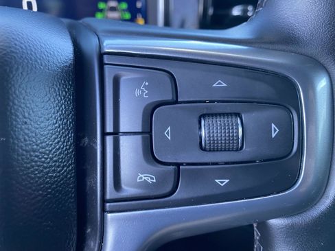 Used 2023 Chevrolet Silverado 1500 LT AWD/4WD image 23