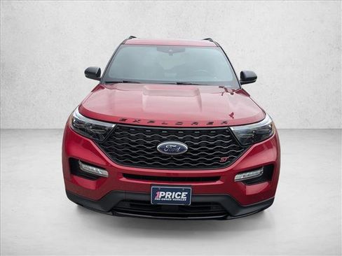 Used 2020 Ford Explorer ST w/ ST Street Pack image 2