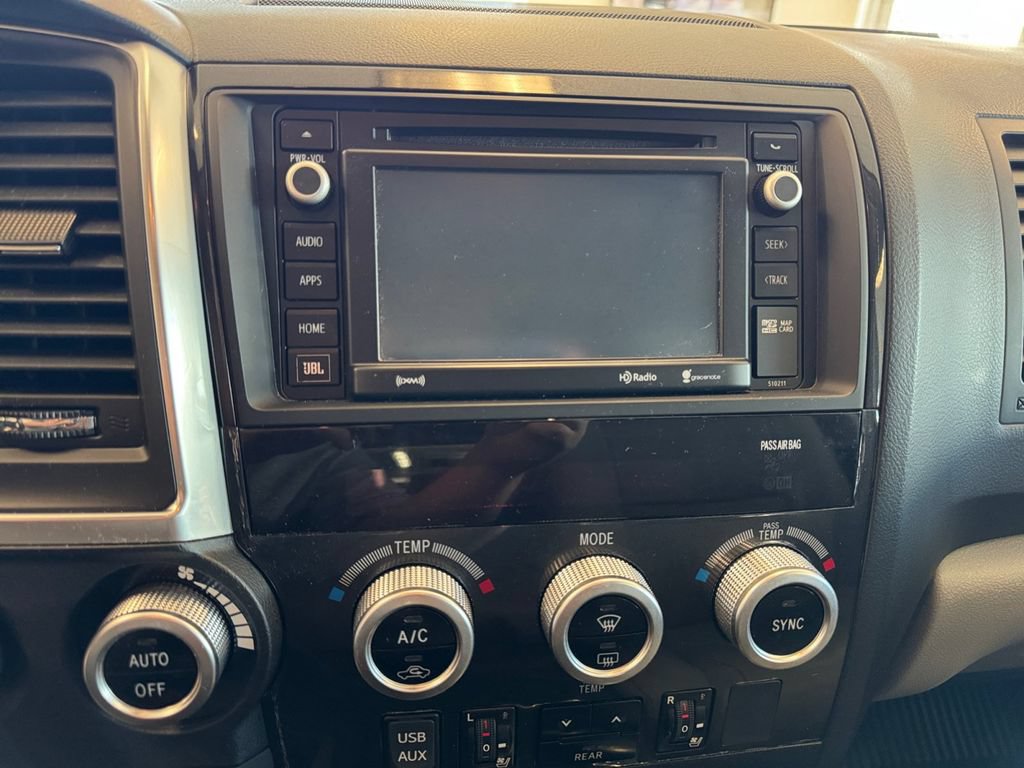 Used 2018 Toyota Sequoia Platinum AWD/4WD image 20