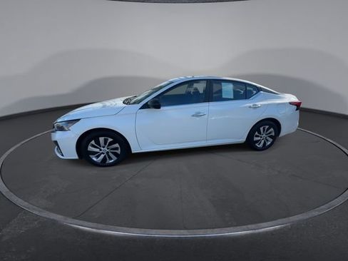 Used 2024 Nissan Altima 2.5 S image 9