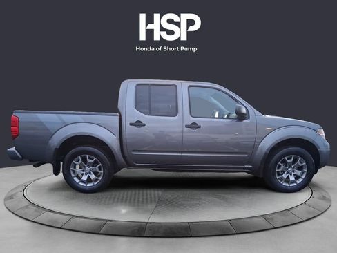 Used 2021 Nissan Frontier SV AWD/4WD image 6