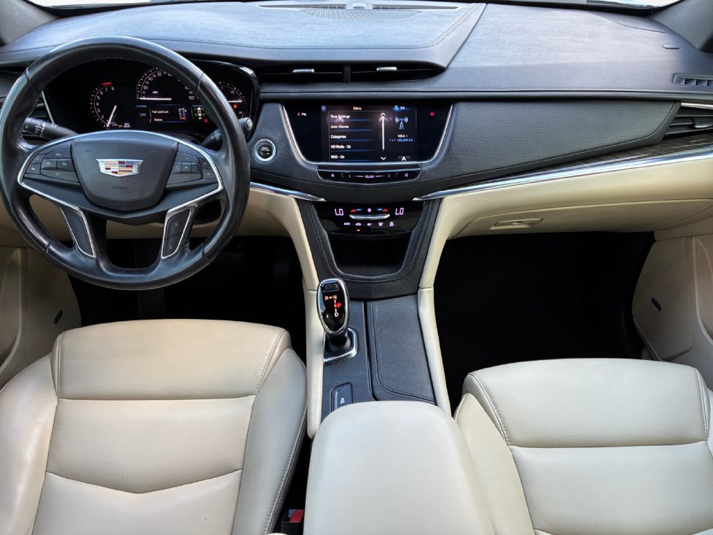 Used 2019 Cadillac XT5 FWD image 19