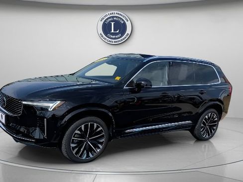 Used 2025 Volvo XC90 B5 Plus AWD/4WD image 1