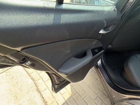 Used 2024 Lexus UX 250h F Sport image 23