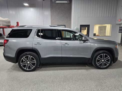 Certified 2023 GMC Acadia SLT w/ Technology Package image 6