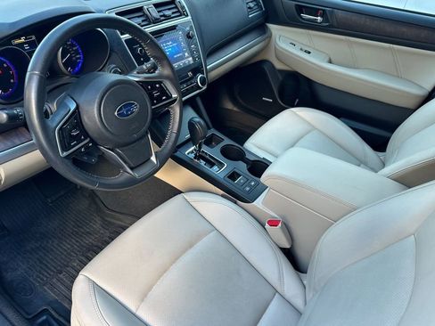 Used 2019 Subaru Outback 2.5i Limited w/ Popular Package #2 image 10