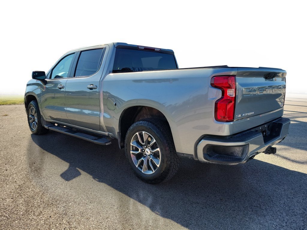 Used 2023 Chevrolet Silverado 1500 RST AWD/4WD image 3