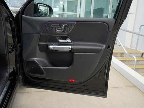 Used 2026 Mercedes-Benz GLB 250 image 17