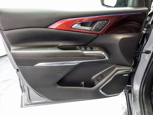 Certified 2024 Chevrolet Traverse RS image 30