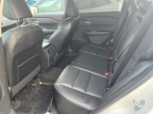 Used 2021 Nissan Rogue SV AWD/4WD image 7
