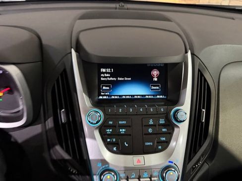 Used 2017 Chevrolet Equinox LT w/ Convenience Package FWD image 18