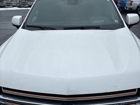 Used 2023 Chevrolet Tahoe High Country w/ Premium Package image 9