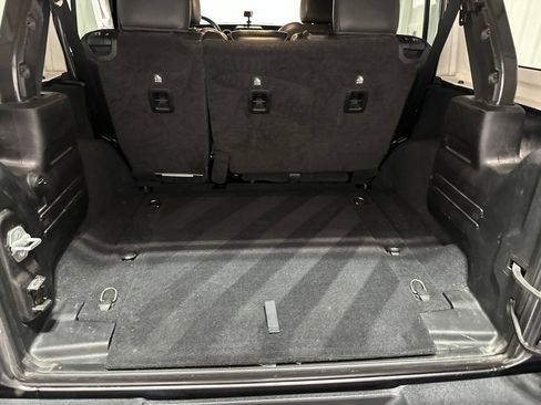 Used 2019 Jeep Wrangler Unlimited Sport S AWD/4WD image 23