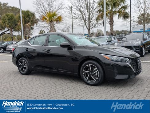 Used 2024 Nissan Sentra SV image 1