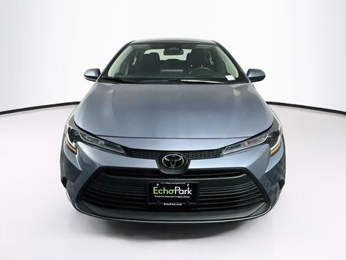 Used 2025 Toyota Corolla LE FWD image 2