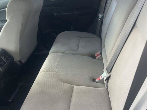Used 2016 Honda CR-V LX image 12
