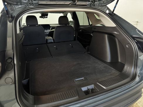 Used 2025 Chevrolet Trax LS image 48