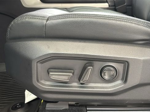 Used 2024 Toyota Tundra Limited image 14