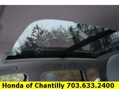 Used 2024 Volkswagen Taos SE image 20