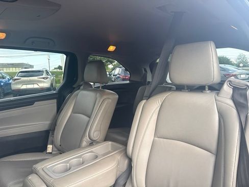 Used 2021 Honda Odyssey Touring image 10