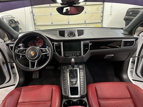 Used 2017 Porsche Macan GTS w/ Premium Package Plus AWD/4WD image 16