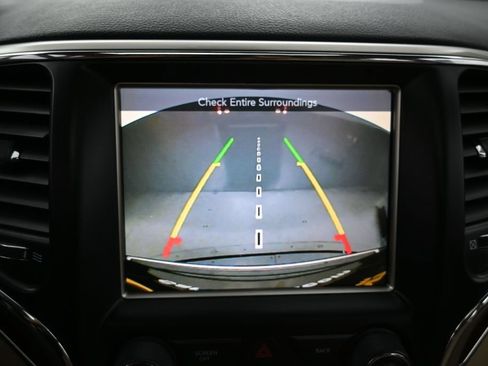 Used 2015 Jeep Grand Cherokee Limited w/ Trailer Tow Group IV AWD/4WD image 11