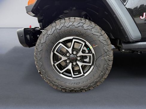 New 2025 Jeep Wrangler Unlimited Rubicon w/ Steel Bumper Group image 11