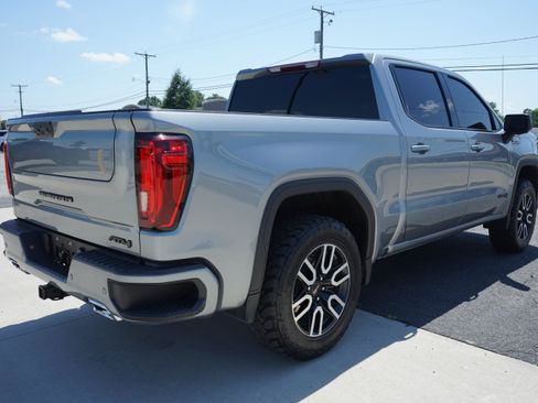 Used 2023 GMC Sierra 1500 AT4 AWD/4WD image 5