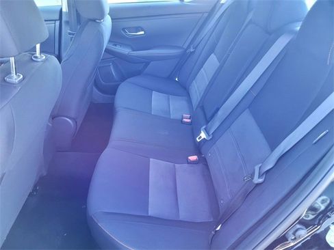 New 2025 Nissan Sentra SR w/ Midnight Edition image 7