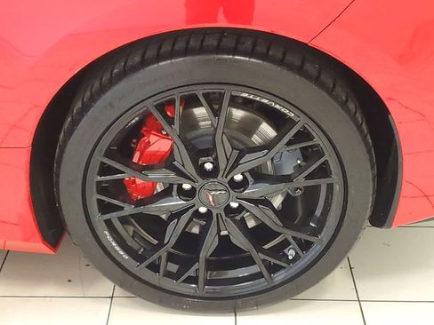 Used 2024 Chevrolet Corvette Stingray Preferred Cpe w/ Z51 Performance Package RWD image 22