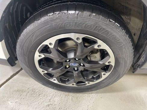 Used 2023 Subaru Crosstrek 2.0i Premium AWD/4WD image 10