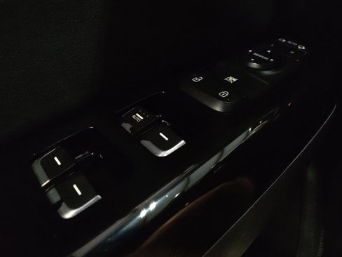 Used 2018 Kia Sportage EX image 27