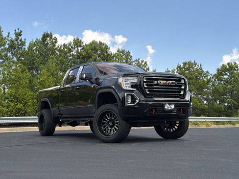 Used 2020 GMC Sierra 1500 AT4 w/ Driver Alert Package I AWD/4WD image 2